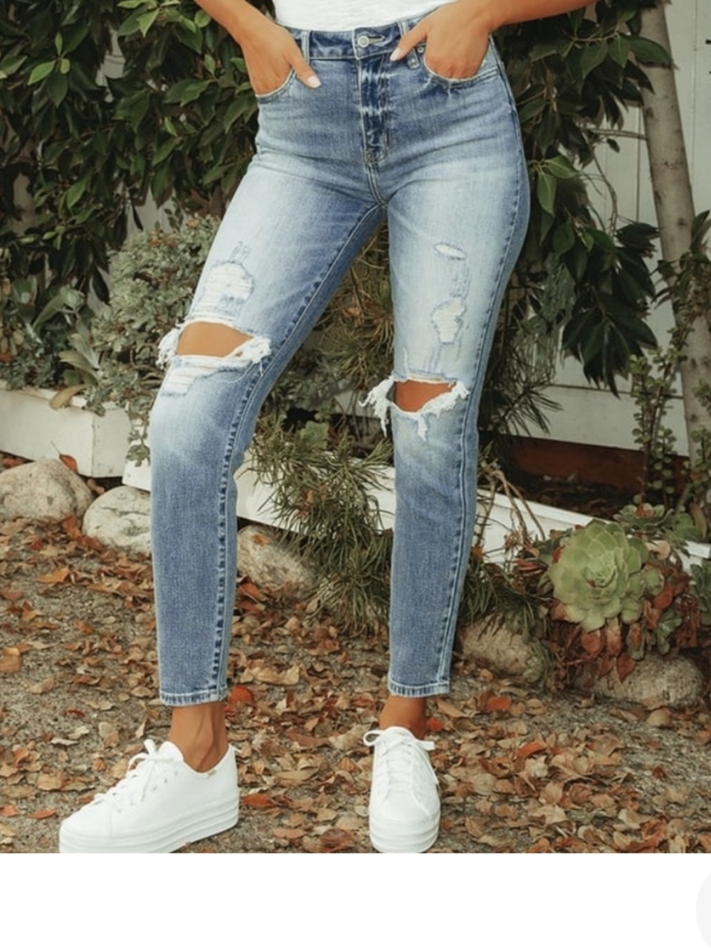 Eunina 1 Tobi Super High Rise Mom Jean Ankle Crop